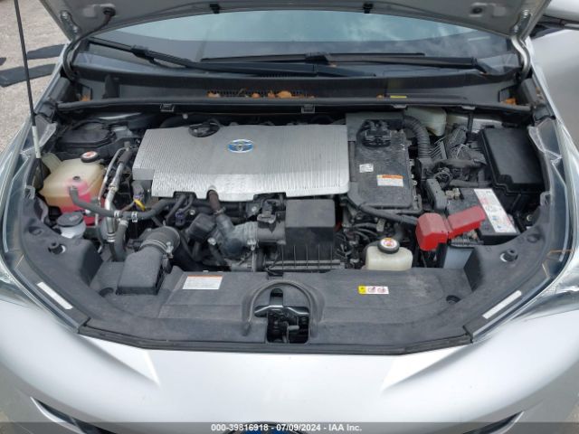 JTDKARFU9J3060623 Toyota Prius Three Touring