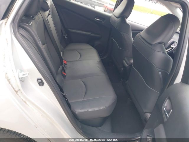 JTDKARFU9J3060623 Toyota Prius Three Touring