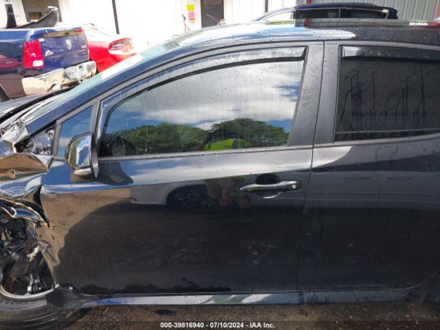 JTND4MBE8P3192956 Toyota COROLLA SE
