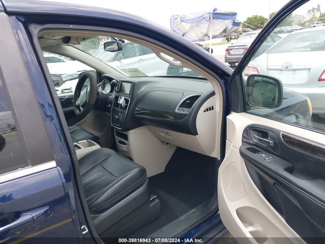 2C4RC1BG2ER400279 Chrysler Town & Country Touring