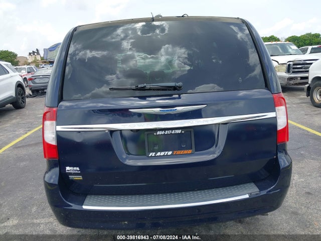 2C4RC1BG2ER400279 Chrysler Town & Country Touring