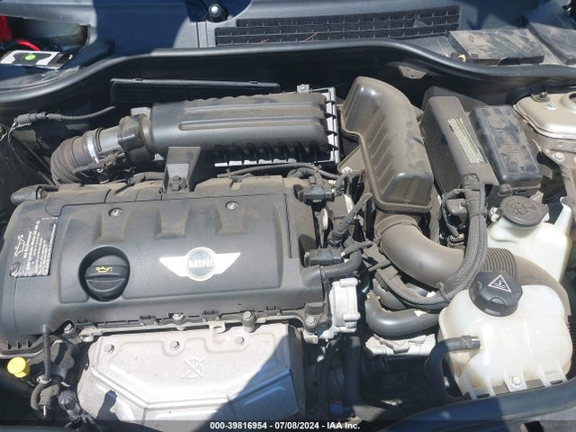 2011 MINI COOPER CLUBMAN WMWZF3C53BT187831 Photo 9