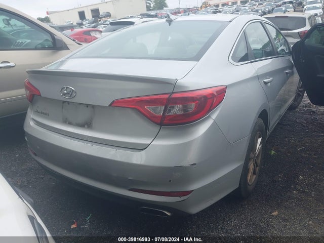 Hyundai SONATA SE 2015 5NPE24AF5FH207439 Image 4