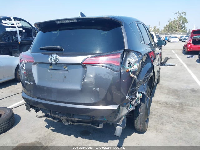 Toyota RAV4 LE 2018 JTMZFREV1JJ748041 Image 16