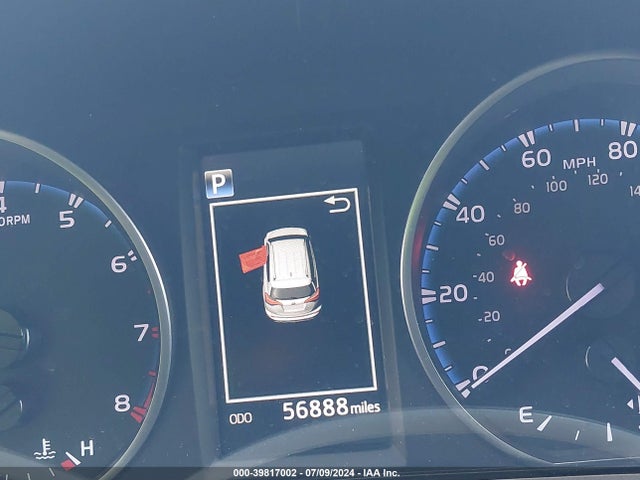 Toyota RAV4 LE 2018 JTMZFREV1JJ748041 Image 7