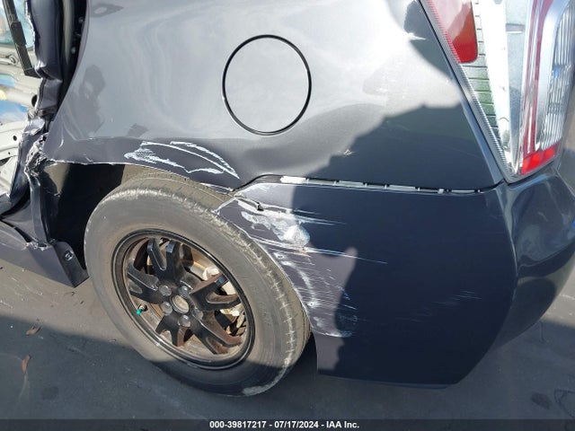 Toyota Prius Two 2015 JTDKN3DUXF0404280 Image 18