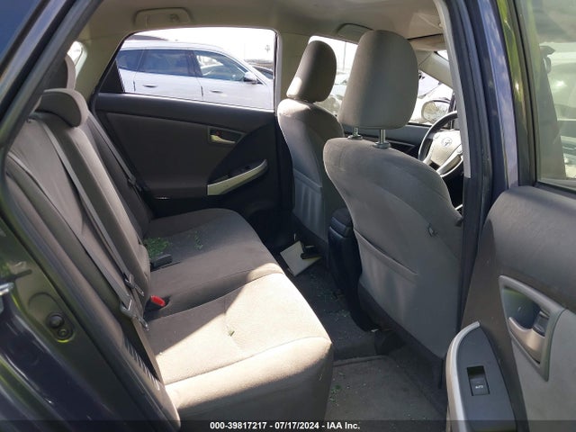 Toyota Prius Two 2015 JTDKN3DUXF0404280 Image 8