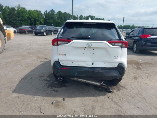 2T3P1RFV7RC451973 Toyota Rav4 Xle