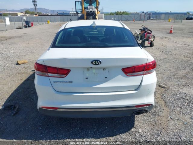 KNAGT4L31H5174142 KIA Optima Lx
