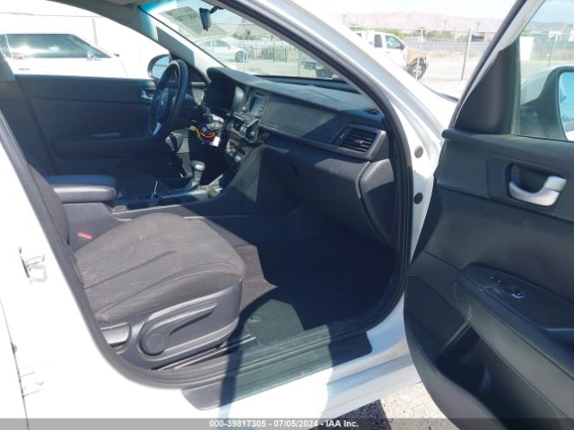 KNAGT4L31H5174142 KIA Optima Lx