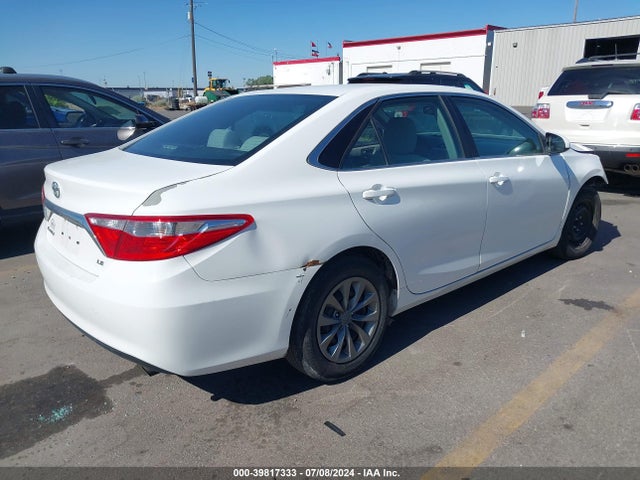 Toyota CAMRY LE 2015 4T4BF1FK2FR476985 Image 4