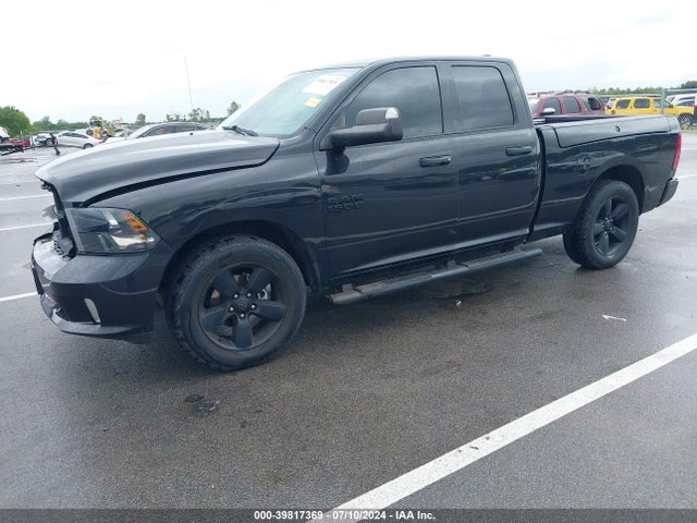 1C6RR7FG0HS837204 RAM 1500 Express Quad Cab 4x4 6'4 Box
