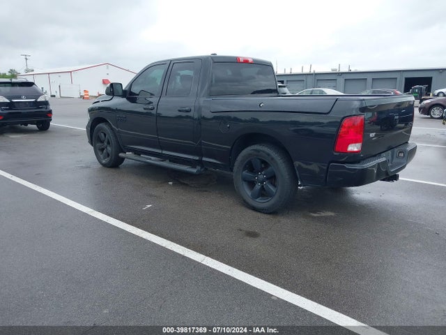 1C6RR7FG0HS837204 RAM 1500 Express Quad Cab 4x4 6'4 Box