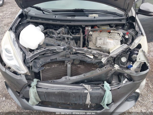 Toyota Prius C Four/one/three/two 2015 JTDKDTB36F1107207 Image 10