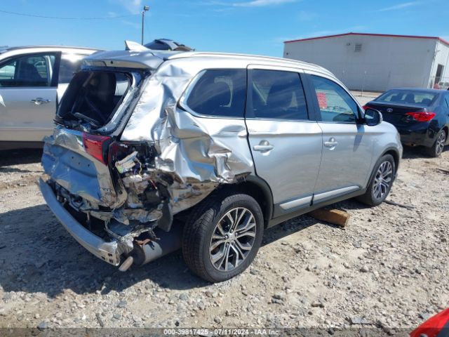 JA4AD3A31JJ001411 Mitsubishi Outlander Sel