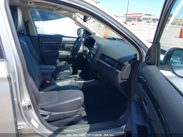 JA4AD3A31JJ001411 Mitsubishi Outlander Sel