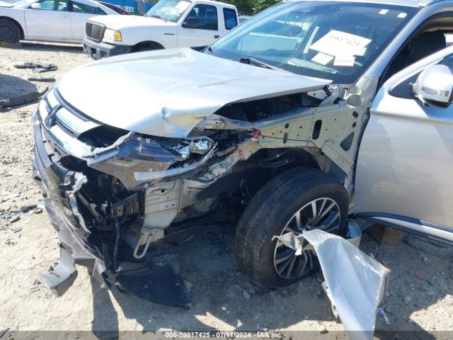 JA4AD3A31JJ001411 Mitsubishi Outlander Sel