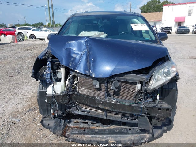 Toyota SIENNA XLE 2020 5TDYZ3DC3LS068373 Image 13