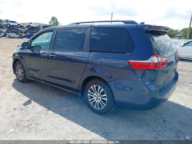 Toyota SIENNA XLE 2020 5TDYZ3DC3LS068373 Image 3