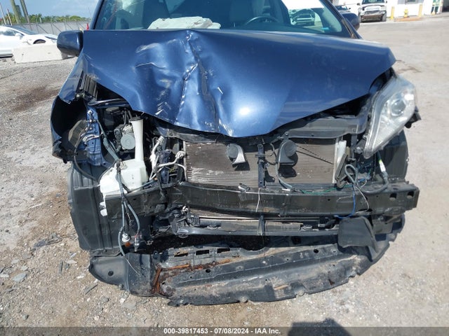 Toyota SIENNA XLE 2020 5TDYZ3DC3LS068373 Image 6