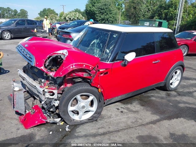 2006 MINI COOPER WMWRC33576TK94170 Photo 1