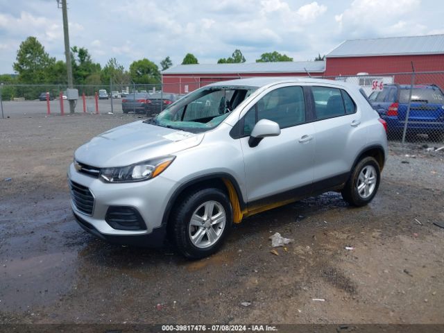 KL7CJNSB2JB722045 Chevrolet TRAX LS