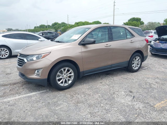 Chevrolet EQUINOX LS 2018 2GNAXHEV9J6181053 Image 2