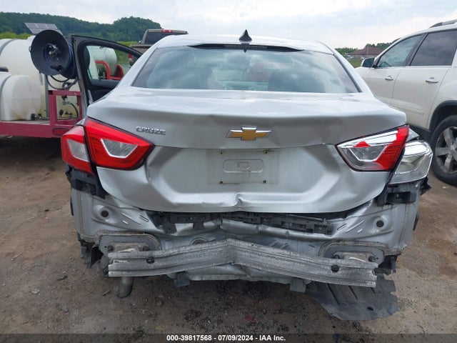 Chevrolet Cruze Ls Auto 2018 1G1BC5SM1J7125930 Image 6