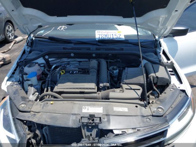 3VW267AJ8GM323479 Volkswagen Jetta 1.4t S