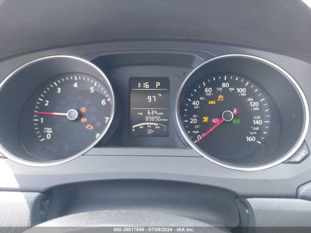 3VW267AJ8GM323479 Volkswagen Jetta 1.4t S