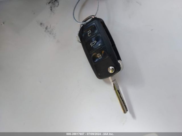 1VWAT7A34EC066552 Volkswagen Passat 1.8t Wolfsburg Edition