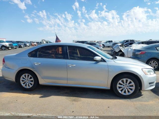 1VWAT7A34EC066552 Volkswagen Passat 1.8t Wolfsburg Edition