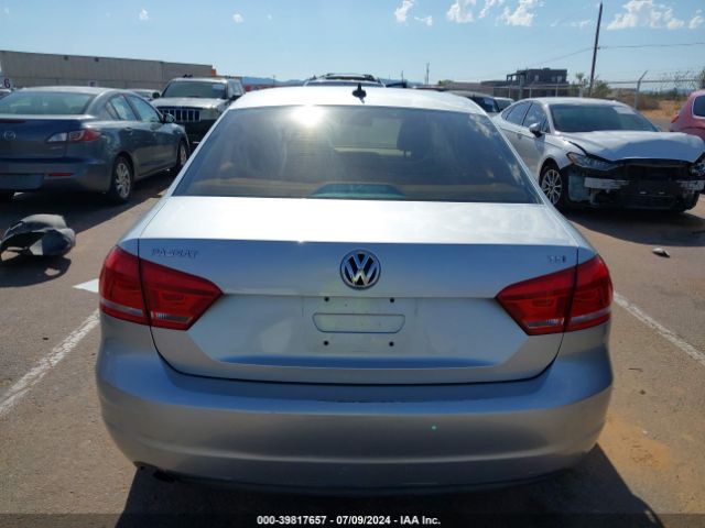 1VWAT7A34EC066552 Volkswagen Passat 1.8t Wolfsburg Edition
