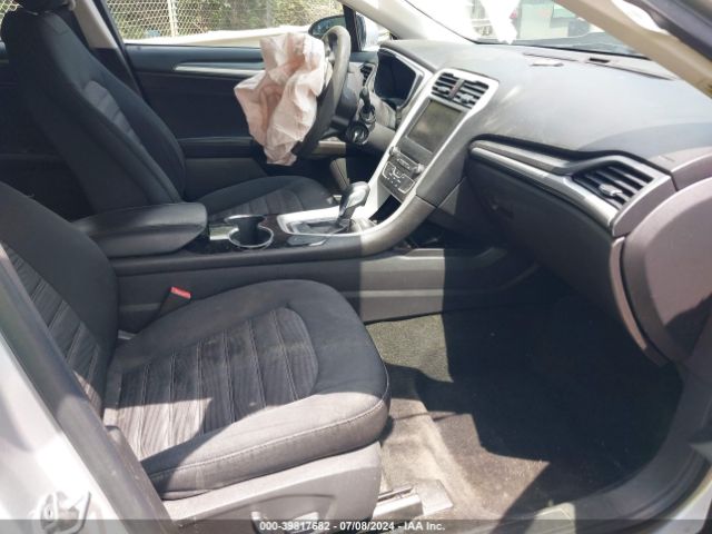 1FA6P0H70G5127650 Ford FUSION SE