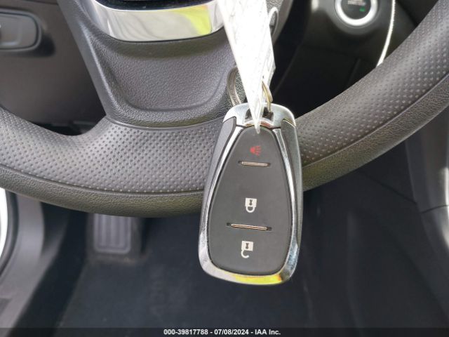 3GNAXKEV8KS564546 Chevrolet EQUINOX LT