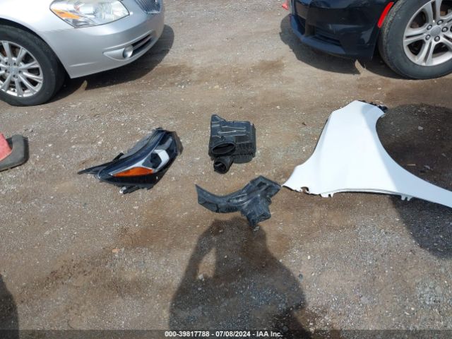 3GNAXKEV8KS564546 Chevrolet EQUINOX LT