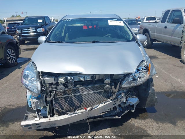 Toyota Prius Three 2014 JTDKN3DU3E0387269 Image 12