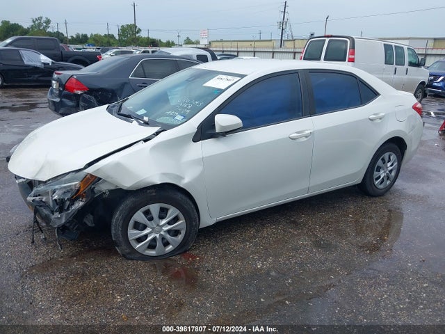 Toyota Corolla Le Eco 2017 5YFBPRHE0HP610085 Image 2