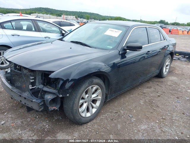 Chrysler 300 Anniversary Edition 2016 2C3CCAAG5GH224400 Image 2