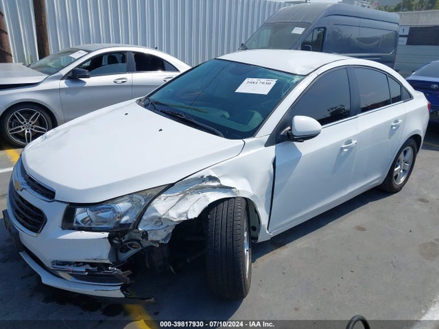 Chevrolet Cruze 1lt Auto 2015 1G1PC5SB3F7200896 Image 2