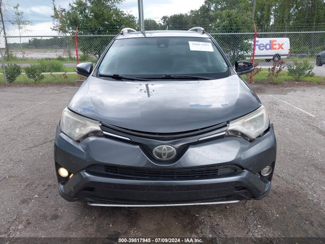 Toyota Rav4 Xle 2017 JTMWFREV0HD094936 Image 12