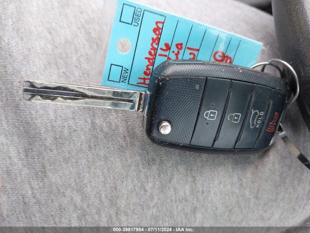 KIA Soul 2016 KNDJN2A28G7276106 Image 11