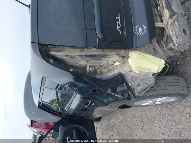 KIA Soul 2016 KNDJN2A28G7276106 Image 13