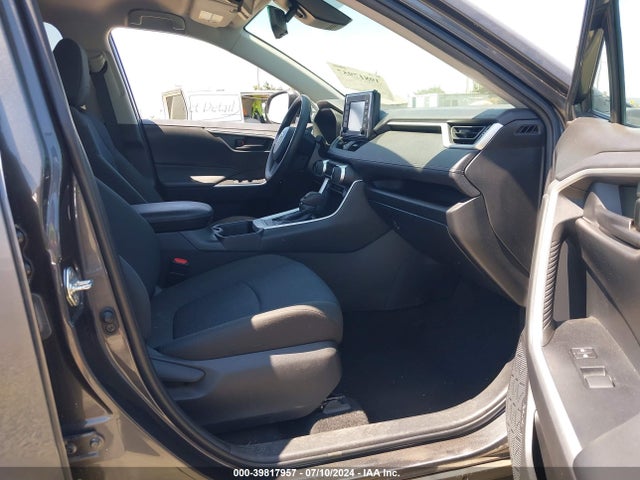 Toyota RAV4 LE 2022 2T3F1RFVXNC280058 Image 5