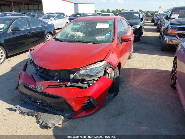 Toyota COROLLA SE 2017 5YFBURHE5HP660988 Image 2