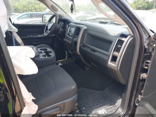 1C6RR7FT0JS348420 RAM 1500 Express Quad Cab 4x4 6'4 Box