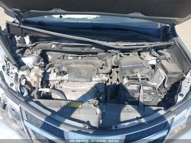 Toyota RAV4 LE 2015 JTMBFREV8FD105421 Image 10