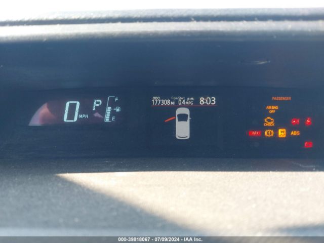 JTDKDTB33E1076674 Toyota Prius C One