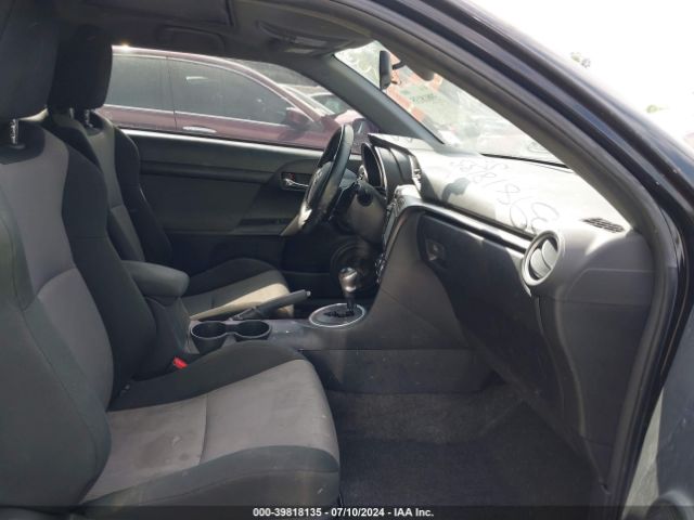 JTKJF5C73GJ017056 Scion TC