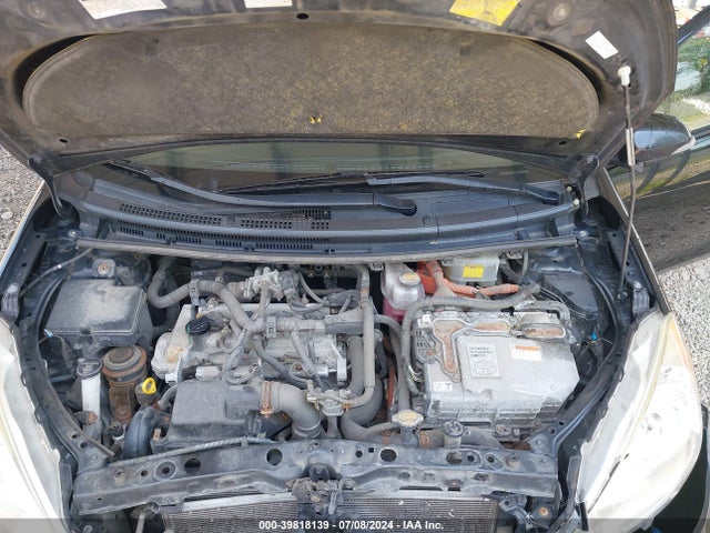 Toyota Prius C Three 2014 JTDKDTB31E1066869 Image 10